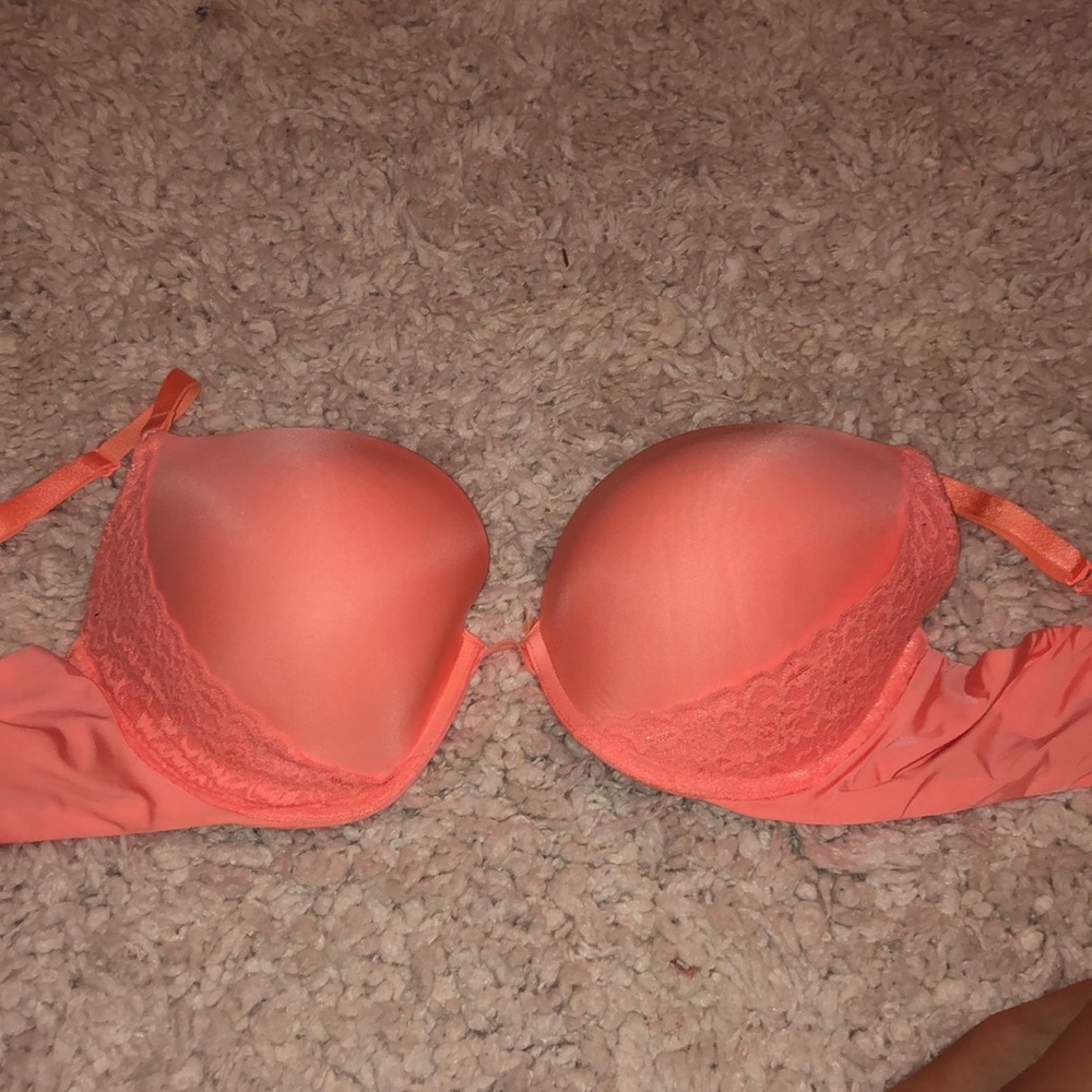 Victoria’s Secret push up bra - 38D*